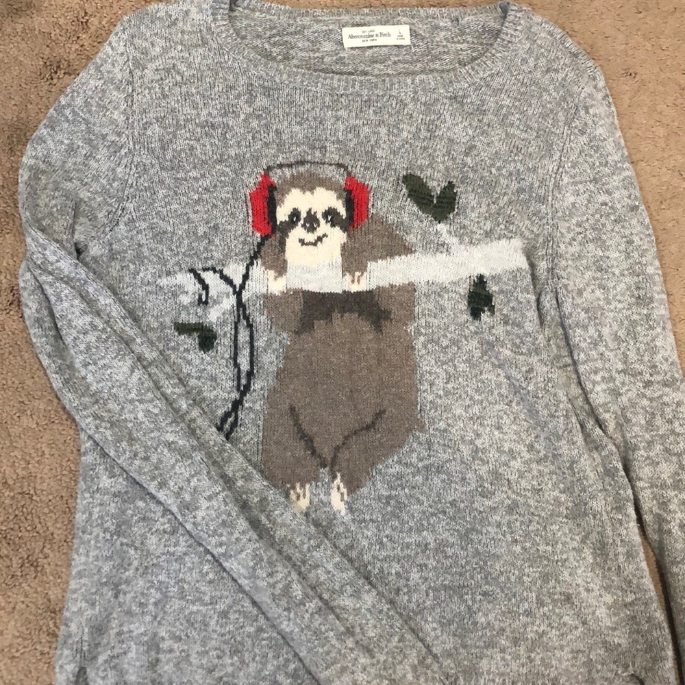 Abercrombie & Fitch Women’s Gray Sloth Sweater, L
